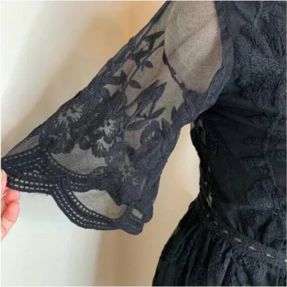 Honey Punch Women's Artemis Black Embroidered Lace Romper Size Small - Picture 8 of 10